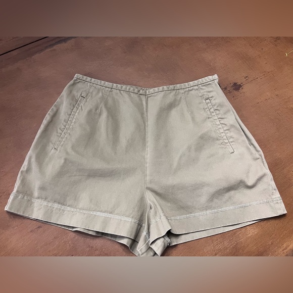 Gap high waisted shorts with side zipper - Picture 1 of 3